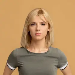 Nickie Van